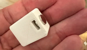 Легко вставляйте магниты 8 x 3 мм.