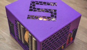 Самый маленький корпус для ПК ITX (MiniATX) - полноразме...