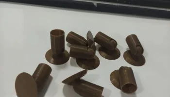 Круглый трубчатый стол 5