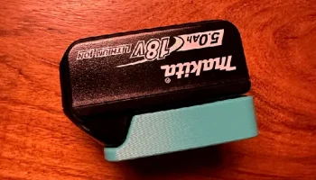 Держатель аккумулятора Makita 18 В, 3 винта 1