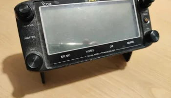 Подставка для дисплея Icom ID-5100 (MBA-2) 3