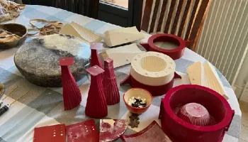Маленькая керамическая витая ваза...... 4