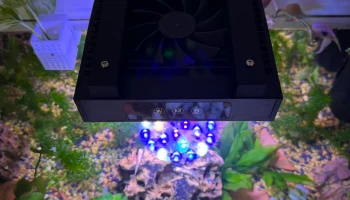 Крепление для аквариума Nicrew HyperReef (без оправы)
