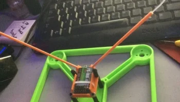 Крепление 30,5 X 30,5 мм для приемника FS-iA6 с антенными... 3