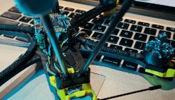 Крепление для двойной антенны Speedybee master 5 v2 7