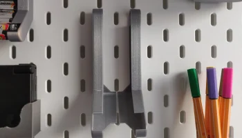 Диспенсер для батареек АА для Ikea Skadis 1