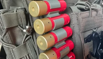Держатель для боеприпасов для страйкбольного дробовика......