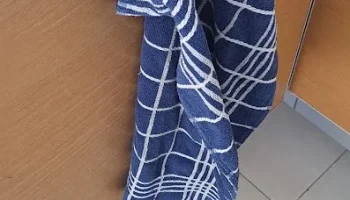 Зажим для кухонной двери 2