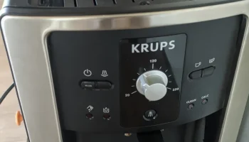 KRUPS EA8010 (EA80*) крышка контейнера для кофе... 1