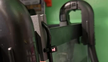 Зажим для аквариумной воздушной трубки 1