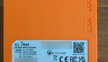 Корпус маршрутизатора GL.iNet MT3000 с внешними антеннами 2