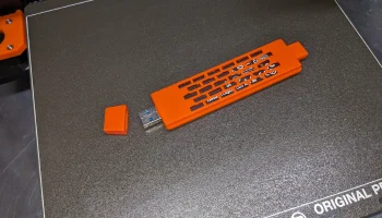 Корпус адаптера NVMe-USB - несколько версий 1