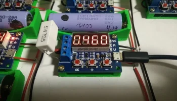 Тестер емкости аккумулятора 18650 ZB2L3