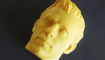 Магнит на холодильник Том Холланд...... 4