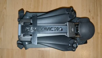 Нижняя крышка датчика DJI Mavic Pro с фиксатором пропеллера