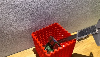 cube vase, 3