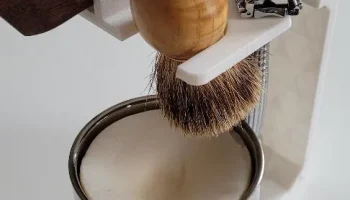Gentlemans shaving set holder