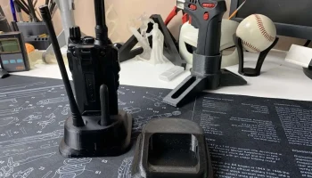 Подставка Baofeng UV-82 2