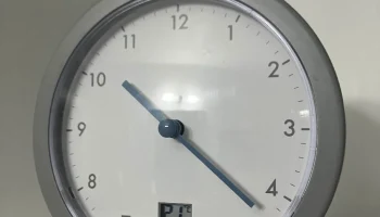 Подставка для часов