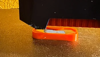 Магнитная вставка для жесткого диска на плате HSW...... 1
