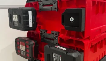 Крепление для аккумулятора Qbrick Parkside 4
