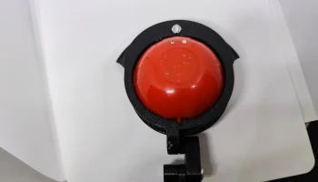 Держатель эхолота на носу корабля 8