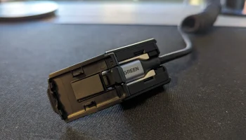 Проставка для замка кабеля Playstation DualSense Edge дл... Проставка для замка кабеля Playstation DualSense Edge дл...