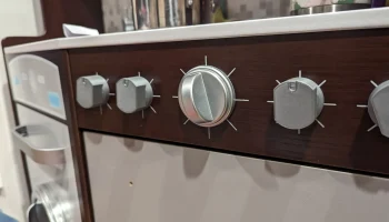 Замена ручки детской кухонной плиты 1
