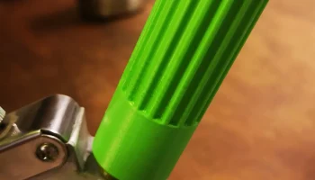 Контейнер газовый баллончик для бутылки со взбитыми сливк...