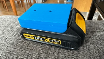 DEWALT - Drž&aacute;k na batterii/Держатель батареи 18/56V XR 5