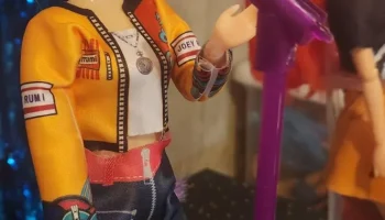 Микрофон и подставка Kpop Demon Hunters Barbie 2