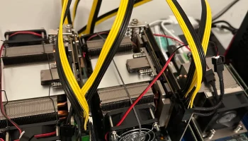 Кожух радиатора NVIDIA Tesla V100 SXM2 с магнитными встав... 2