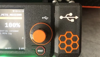 Чехол для USB-накопителя Prusa MK4/MK4S/C1/C1+ Чехол для USB-накопителя Prusa MK4/MK4S/C1/C1+