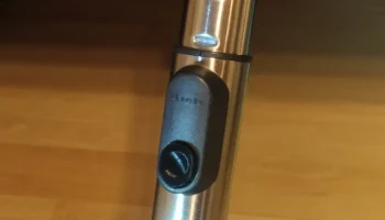 Кнопка блокировки вакуумной трубки Miele 1
