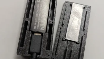 Радиобокс RTL-SDR с отверстием для радиатора 1
