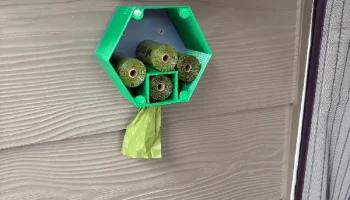 Держатель для мешка с собачьими какашками (версия с магни...