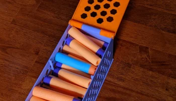 Банка с патронами Nerf Mega Dart