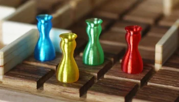 Спиральная ваза Meeple