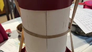 Маленькая керамическая витая ваза...... 5
