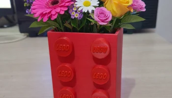 Ваза для цветов из кирпича Lego