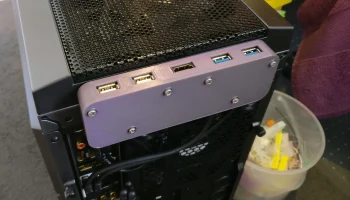 Удлинительный кабель USB и HDMI Крепление к корпусу ПК