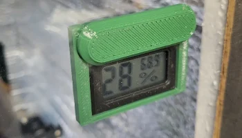 Магнитные крышки для крепления ареометра...