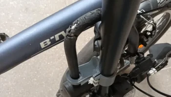 Tilt 500 Складной велосипед с U-образным замком. Креплен... 2