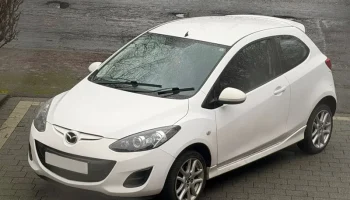 Mazda2 DE Антенный стопор 1