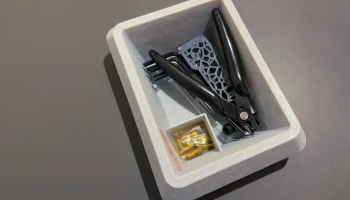 Минималистичный дизайнерский контейнер для 3D-инструменто... 2