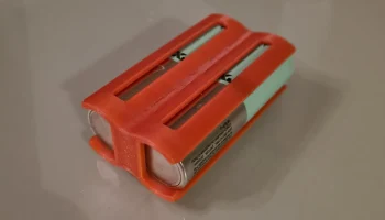 Открытый корпус с двумя батареями 18650 2