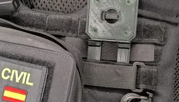 Крепление Molle для нательной камеры Axon Крепление Molle для нательной камеры Axon