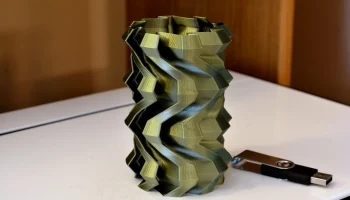 Vase 752