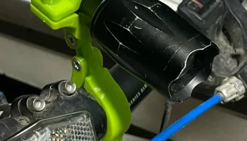китайский кронштейн для фонаря с aliexpress