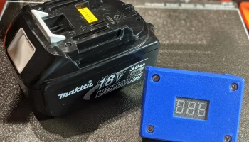 Счетчик аккумуляторов Makita 18 В.